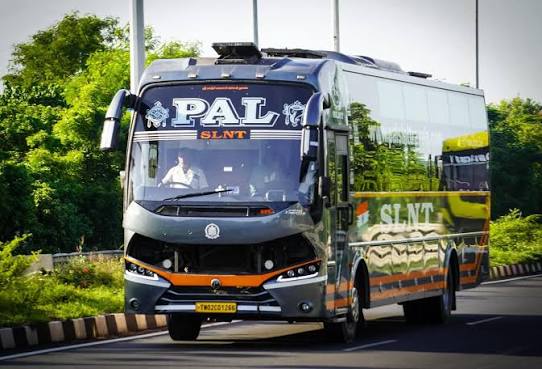 PAL SLNT Travels bus