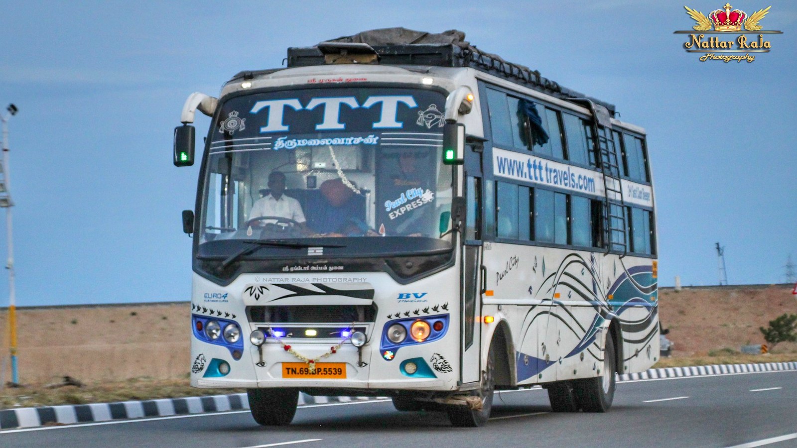 TTT Travels bus